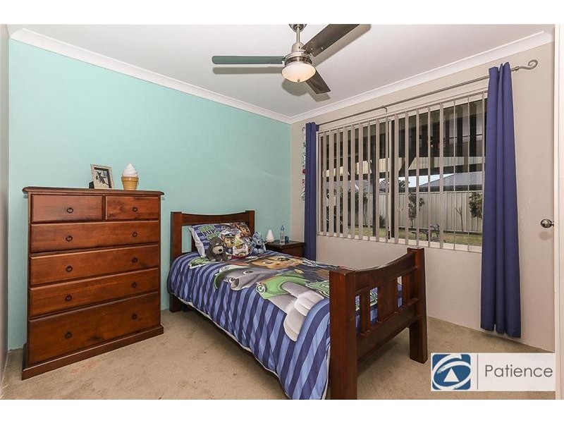 10 Lynella Circuit, Banksia Grove WA 6031