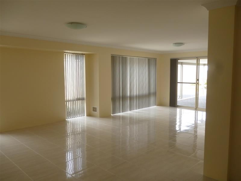 32 Bluewater Drive, Alkimos WA 6038