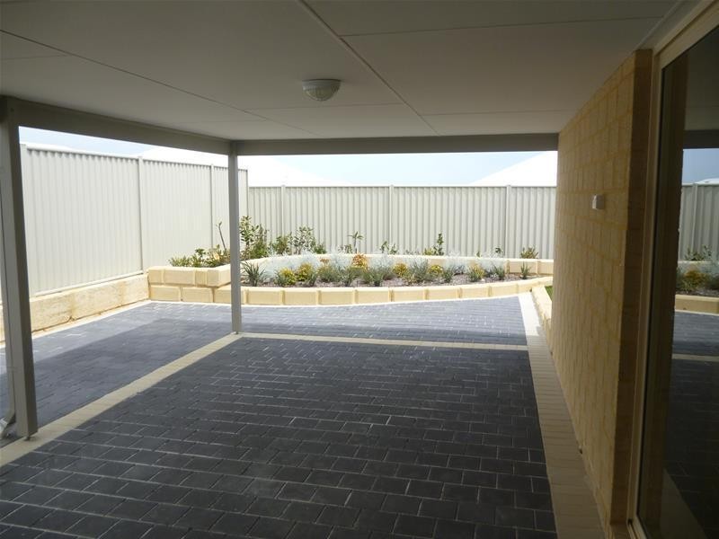 32 Bluewater Drive, Alkimos WA 6038