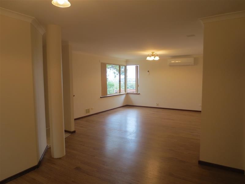 4B Castle Rock Turn, Joondalup WA 6027