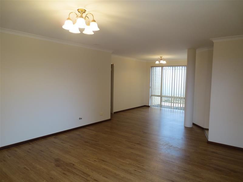 4B Castle Rock Turn, Joondalup WA 6027