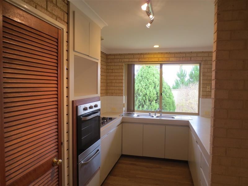 4B Castle Rock Turn, Joondalup WA 6027