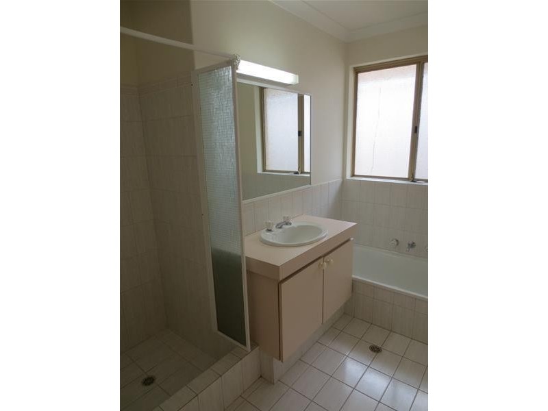 4B Castle Rock Turn, Joondalup WA 6027