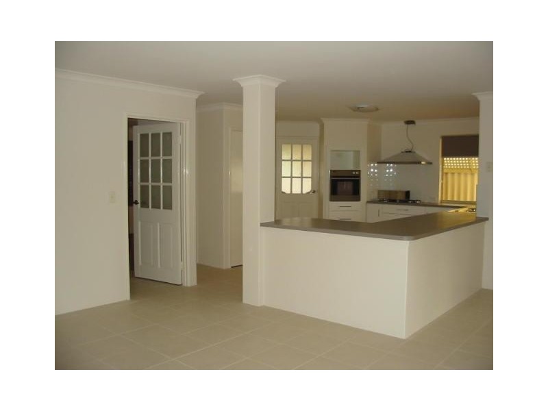 16 Seaside Gardens, Mullaloo WA 6027