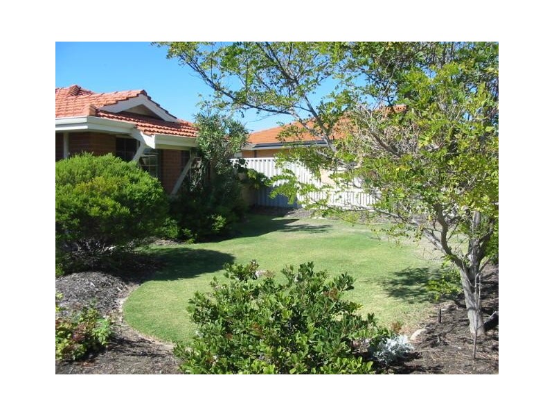 16 Seaside Gardens, Mullaloo WA 6027