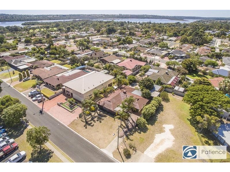 11 Crisafulli Avenue, Wanneroo WA 6065