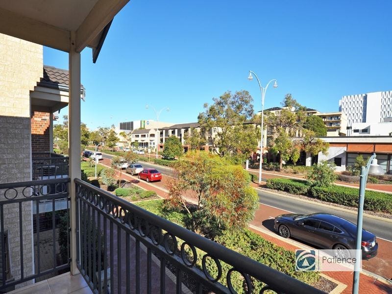 256 Lakeside Drive, Joondalup WA 6027