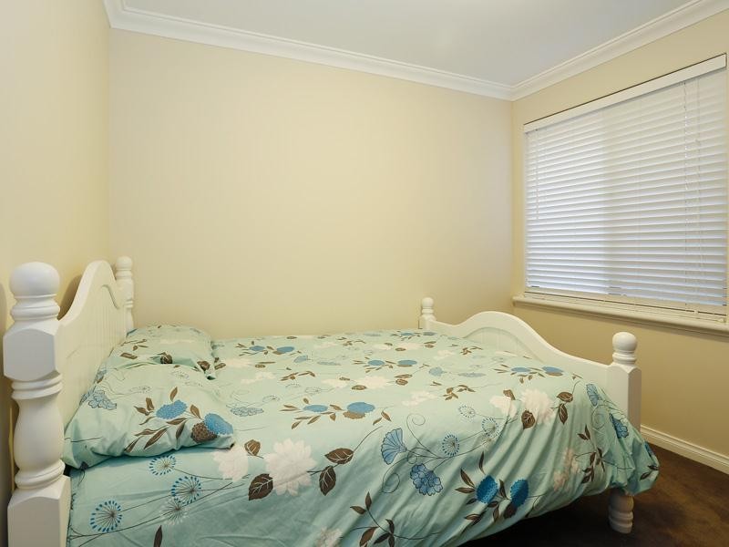 9 Galveston Loop, Iluka WA 6028