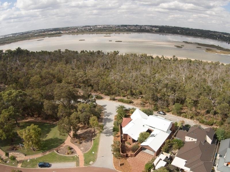 18 Cockatoo Ridge, Joondalup WA 6027