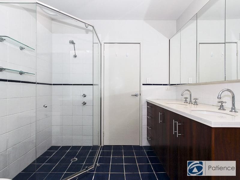 18 Cockatoo Ridge, Joondalup WA 6027