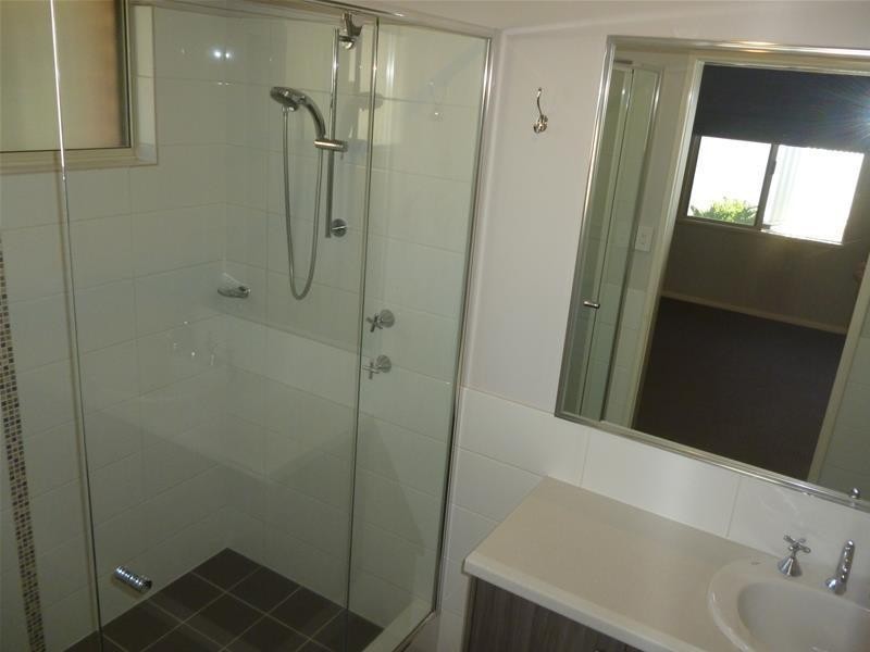 9 Karralea Way, Pearsall WA 6065