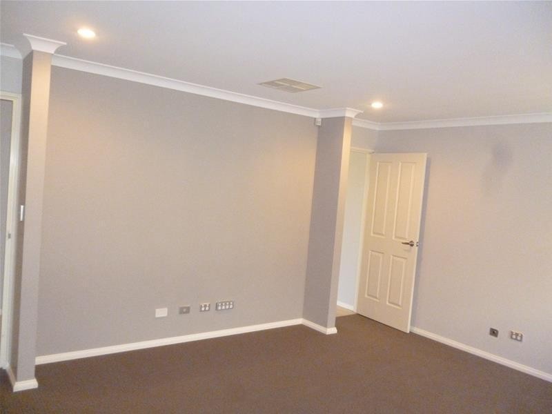 9 Karralea Way, Pearsall WA 6065