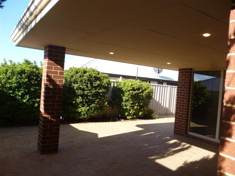 9 Karralea Way, Pearsall WA 6065