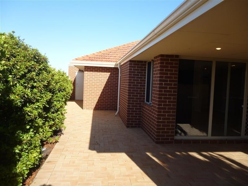 9 Karralea Way, Pearsall WA 6065