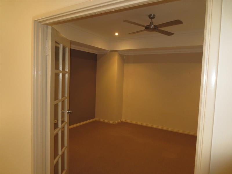 19 Tissington Drive, Darch WA 6065