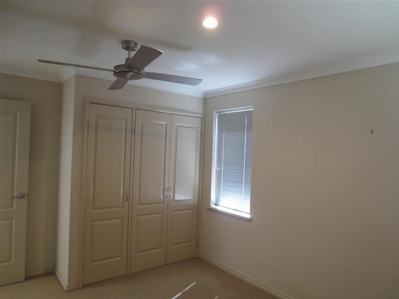 19 Tissington Drive, Darch WA 6065