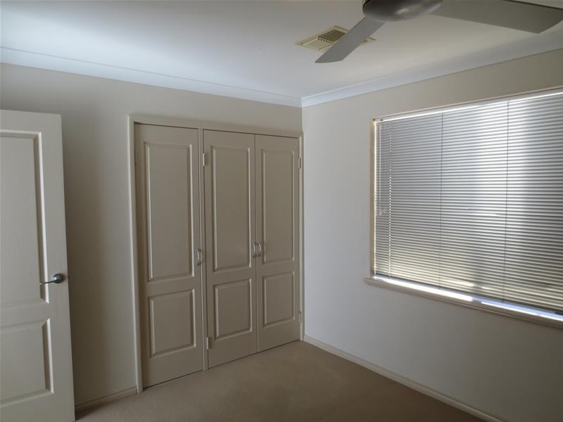 19 Tissington Drive, Darch WA 6065