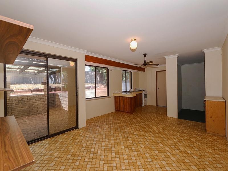 10 Monkhouse Way, Hillarys WA 6025