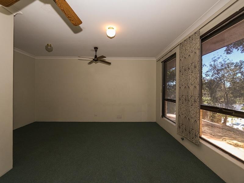 10 Monkhouse Way, Hillarys WA 6025