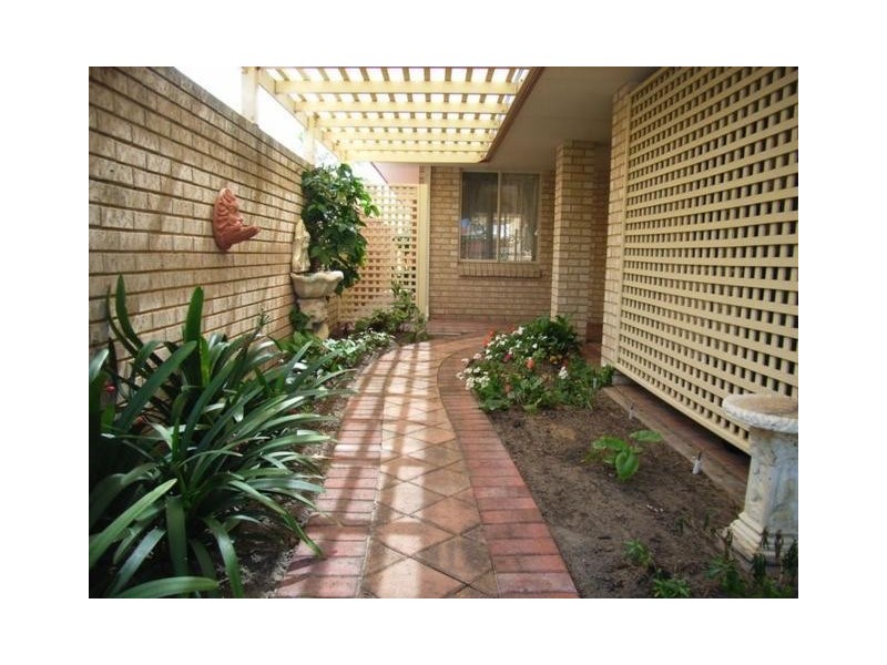 6B Glespin Cove, Kinross WA 6028