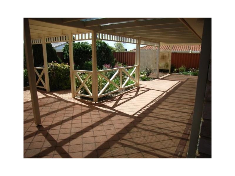 6B Glespin Cove, Kinross WA 6028