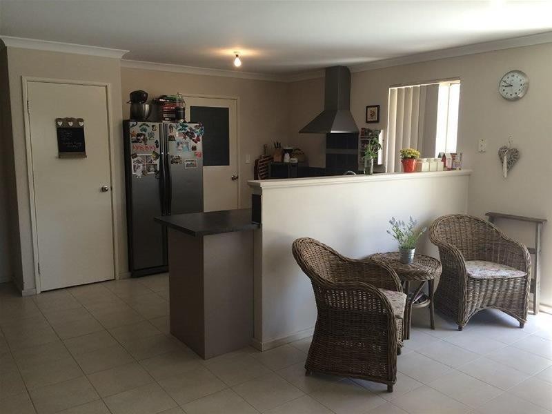 10 Lynella Circuit, Banksia Grove WA 6031