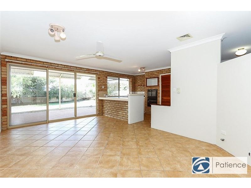 88 Greenfields Circle, Hocking WA 6065