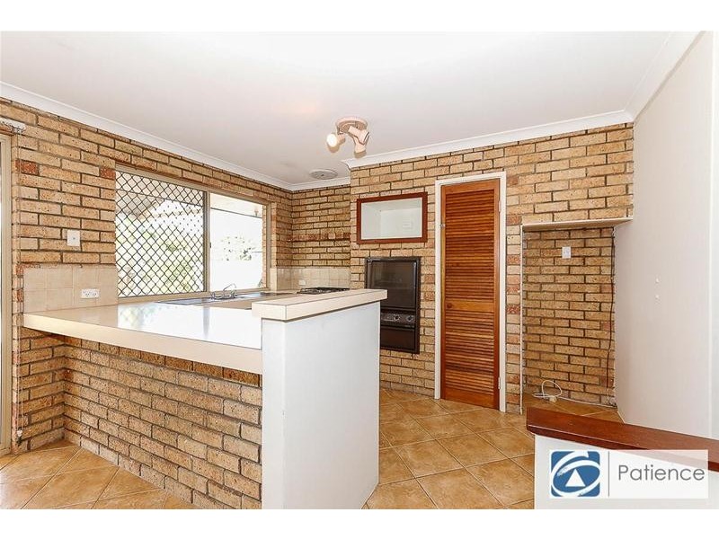 88 Greenfields Circle, Hocking WA 6065