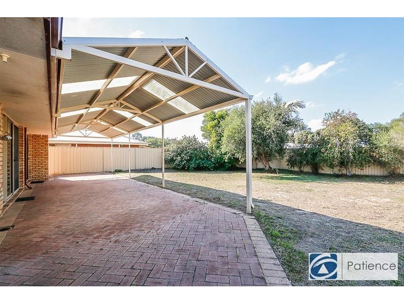 88 Greenfields Circle, Hocking WA 6065