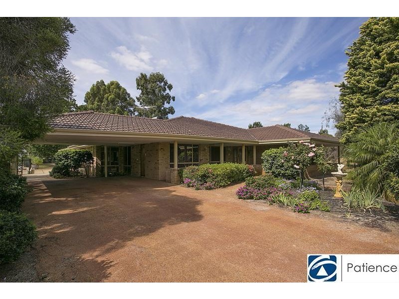 10 Clubhouse Lane, Gnangara WA 6077