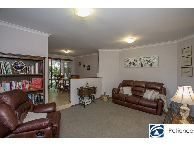 10 Clubhouse Lane, Gnangara WA 6077