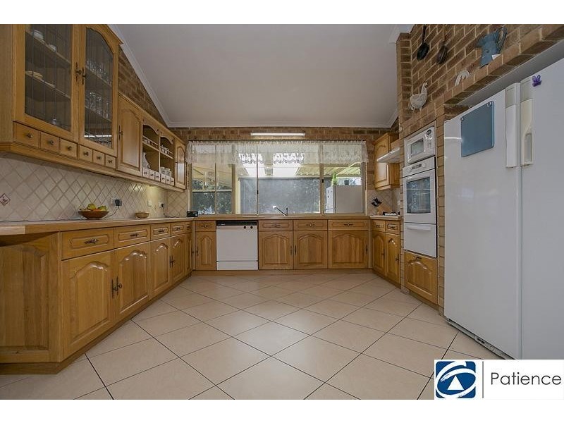 10 Clubhouse Lane, Gnangara WA 6077