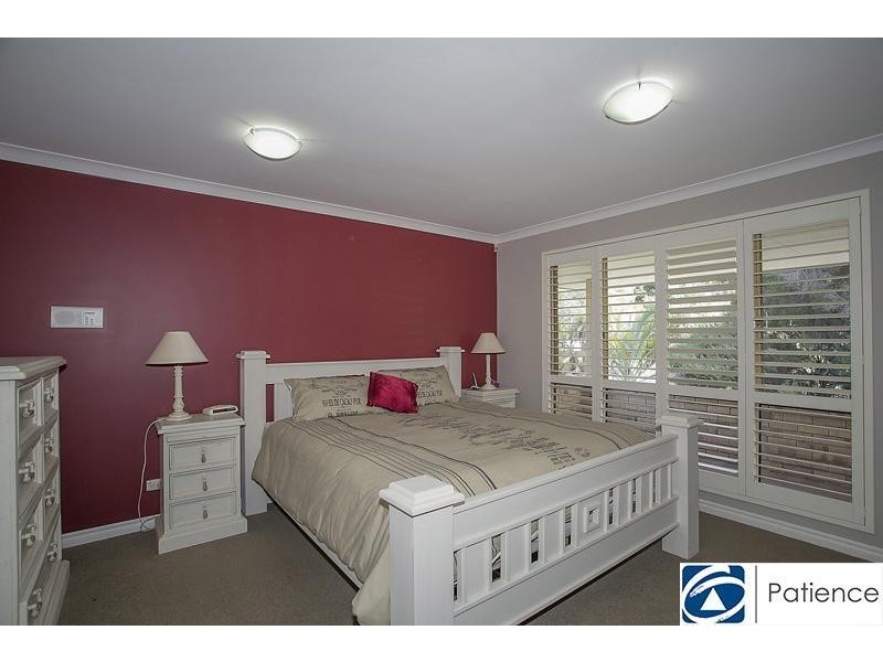 10 Clubhouse Lane, Gnangara WA 6077