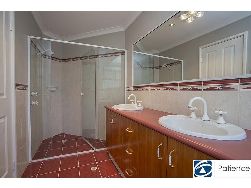 10 Clubhouse Lane, Gnangara WA 6077