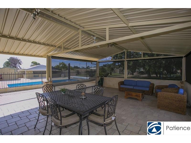 10 Clubhouse Lane, Gnangara WA 6077