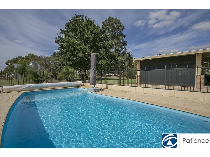 10 Clubhouse Lane, Gnangara WA 6077