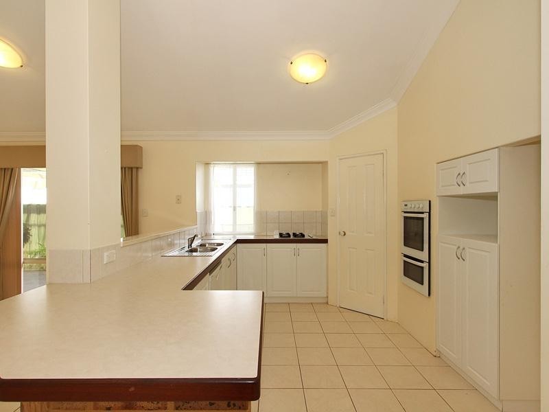 43 Canterbury Circle, Currambine WA 6028