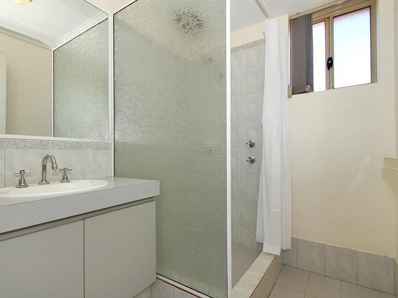 43 Canterbury Circle, Currambine WA 6028