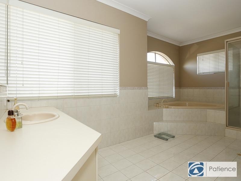 9 Sheringham Retreat, Currambine WA 6028