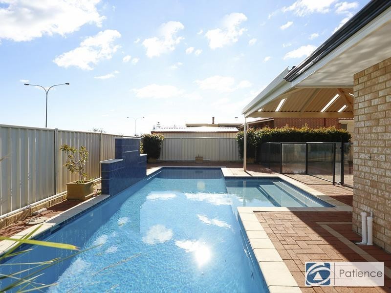 9 Sheringham Retreat, Currambine WA 6028