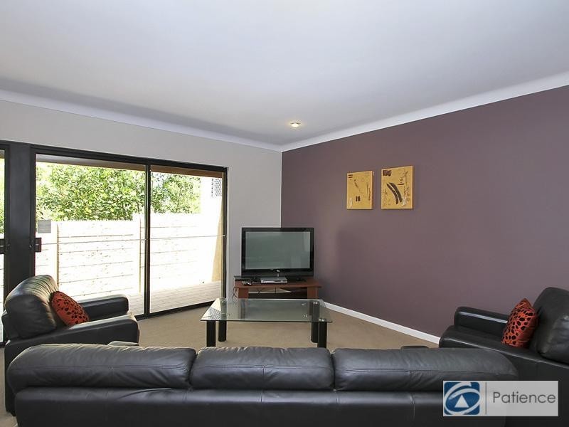 17 Silver Place, Carine WA 6020