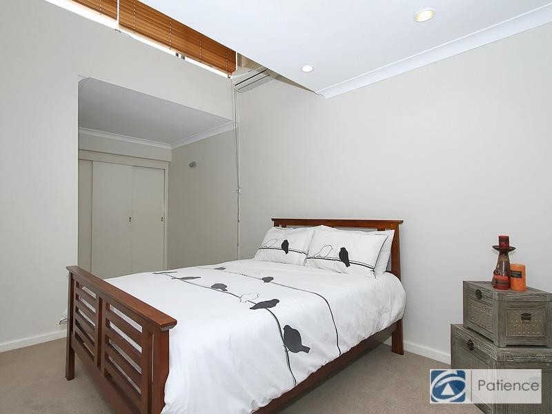 17 Silver Place, Carine WA 6020