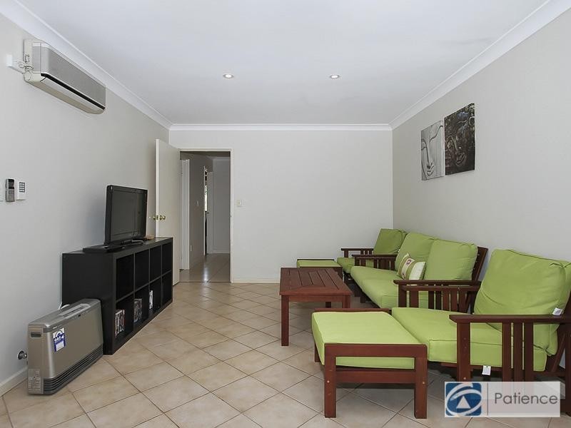 17 Silver Place, Carine WA 6020