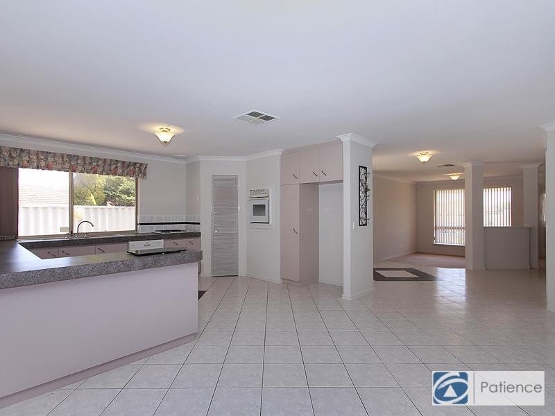 24 Bergalia Mews, Currambine WA 6028