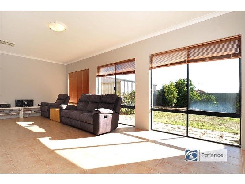 413 Kingsway, Landsdale WA 6065