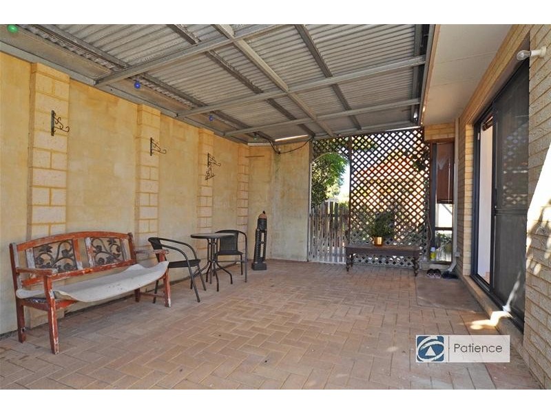 413 Kingsway, Landsdale WA 6065