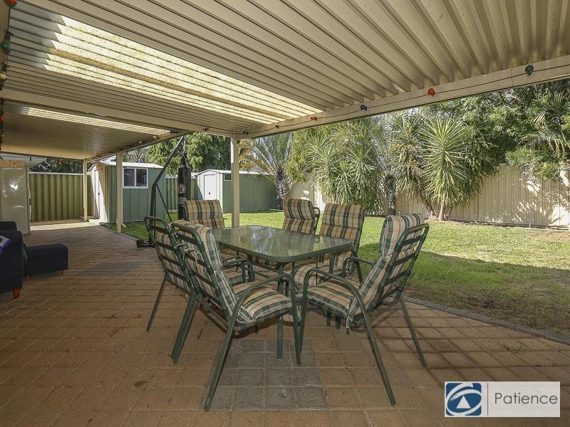 9 Larsson Walk, Clarkson WA 6030