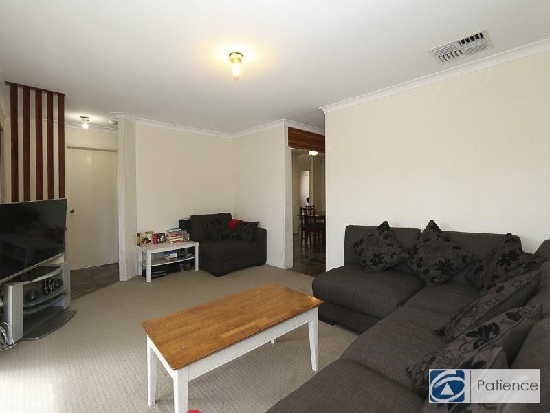 9 Larsson Walk, Clarkson WA 6030