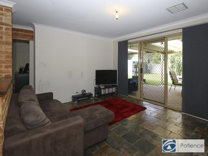 9 Larsson Walk, Clarkson WA 6030
