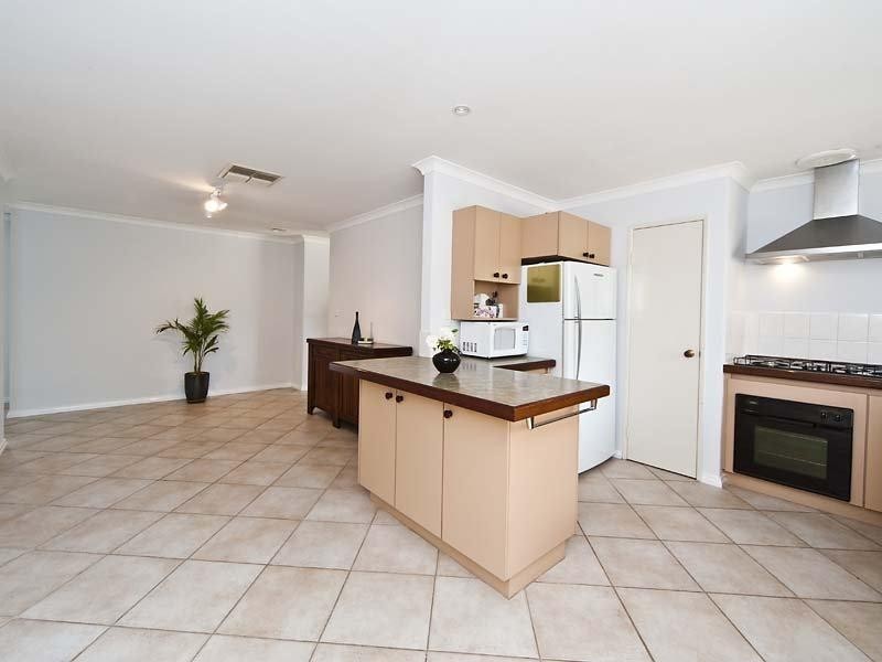 90 Lydon Boulevard, Atwell WA 6164